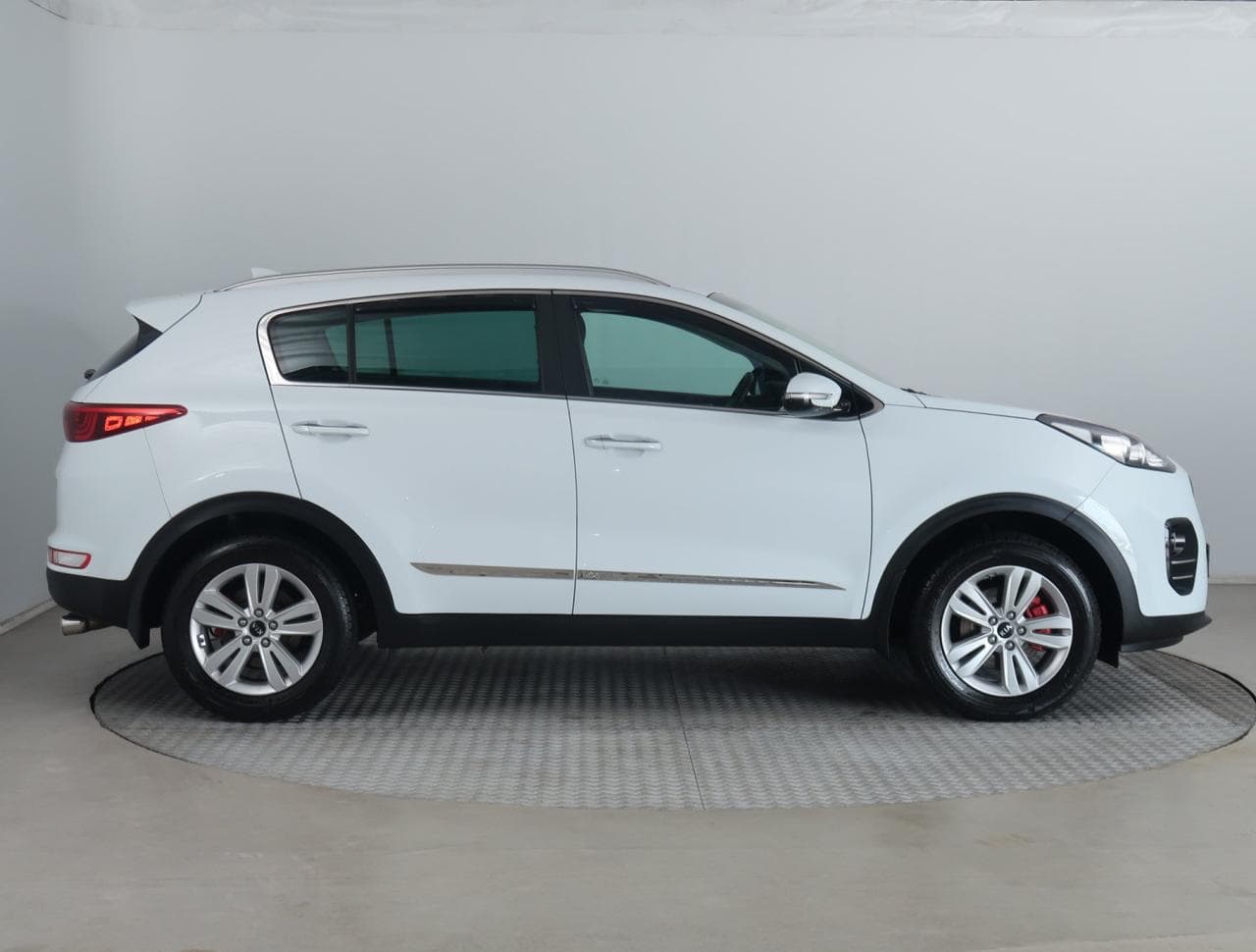 2017 Kia SPORTAGE - 8