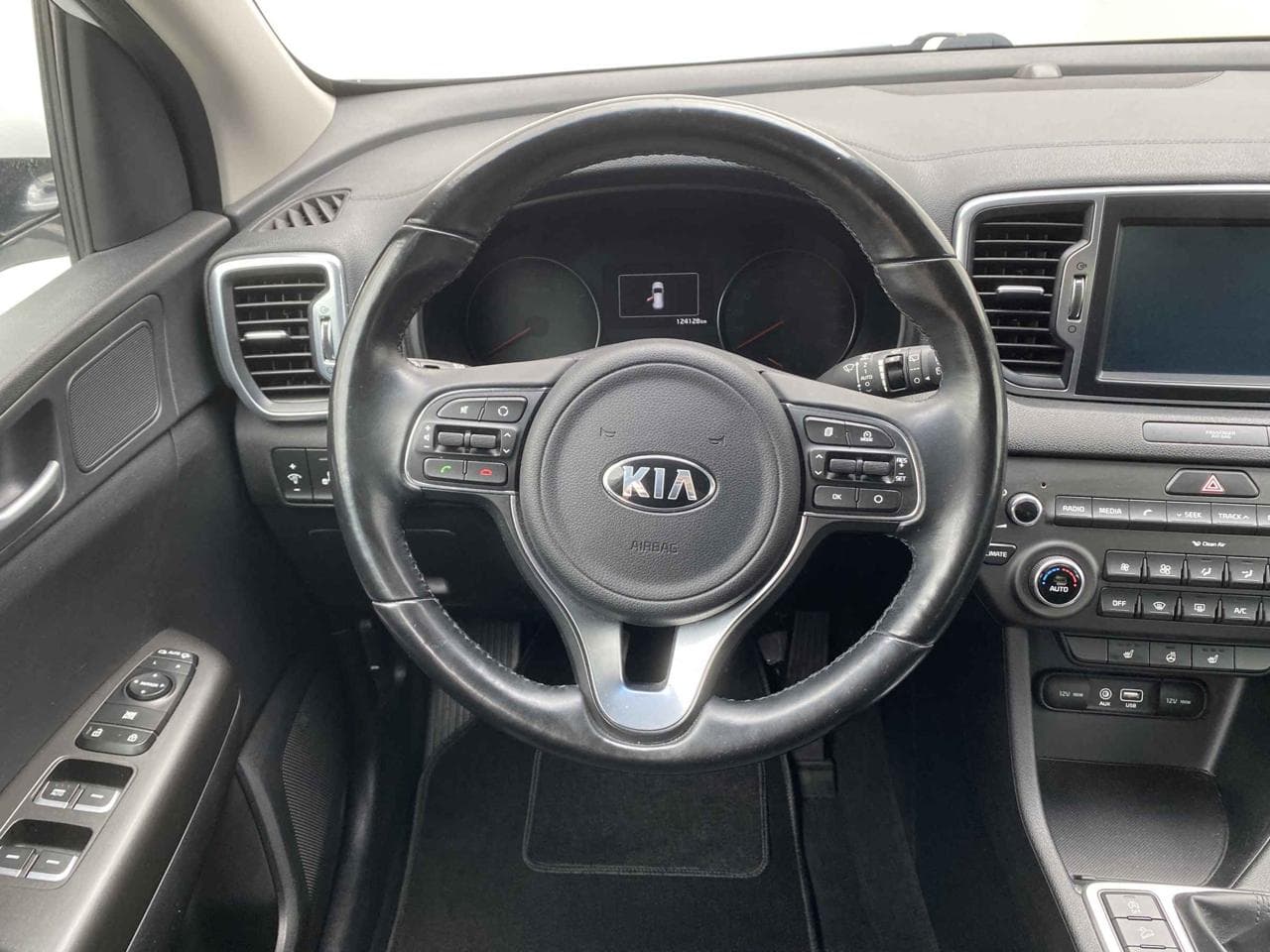 2016 Kia SPORTAGE - 11