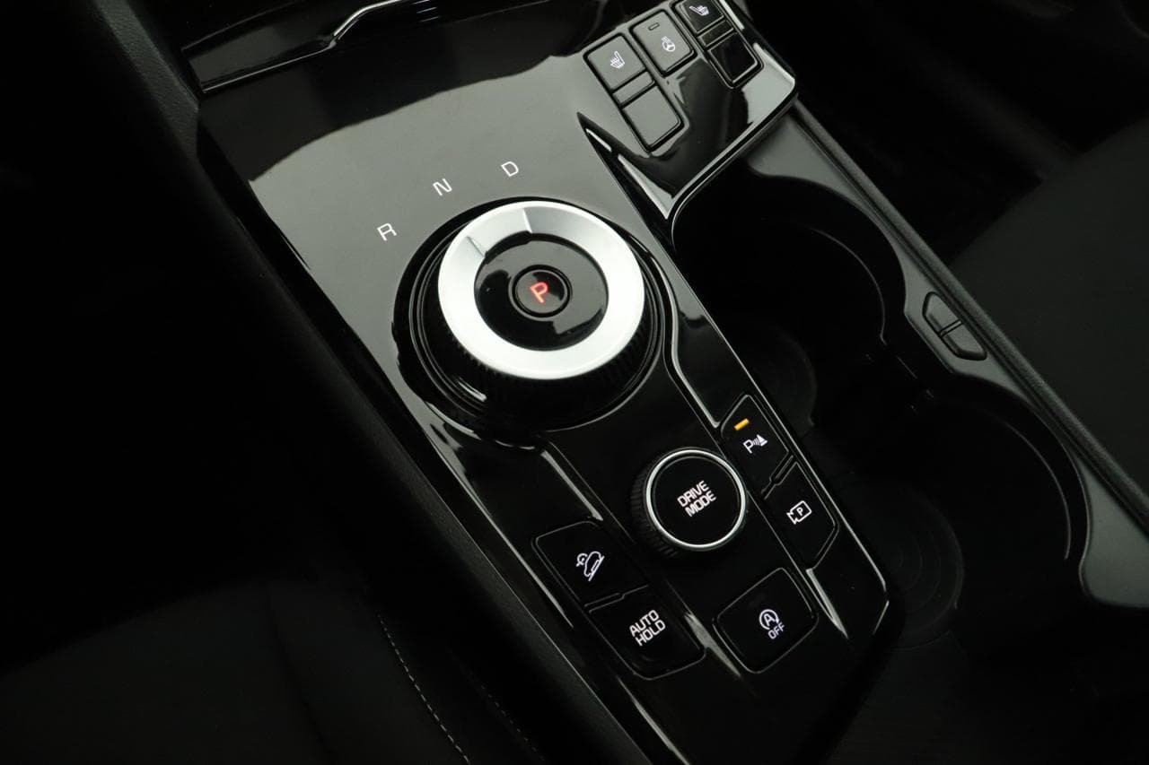 2023 Kia SPORTAGE - 19