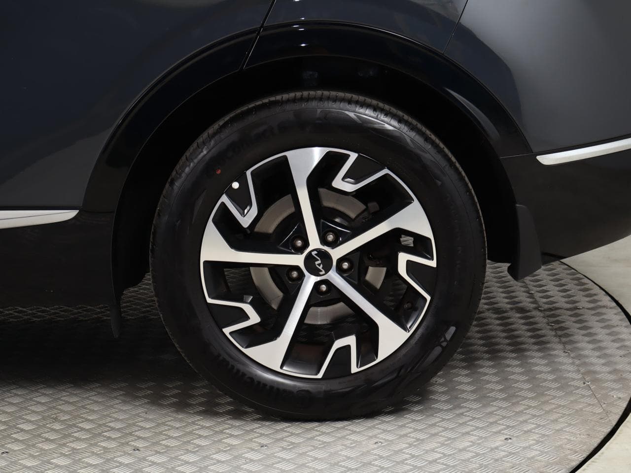 2022 Kia SPORTAGE - 19