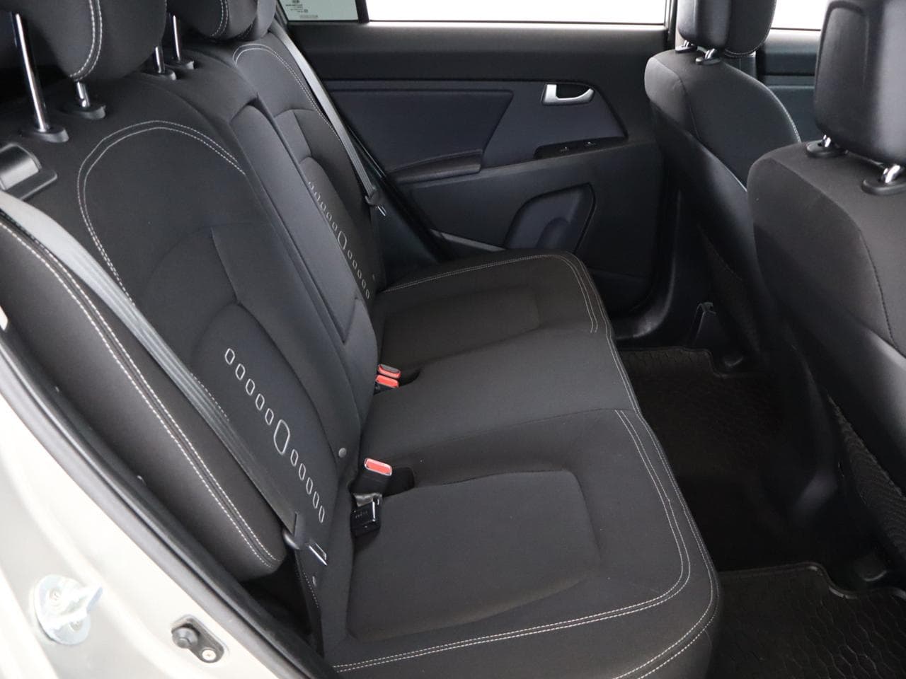 2012 Kia SPORTAGE - 11