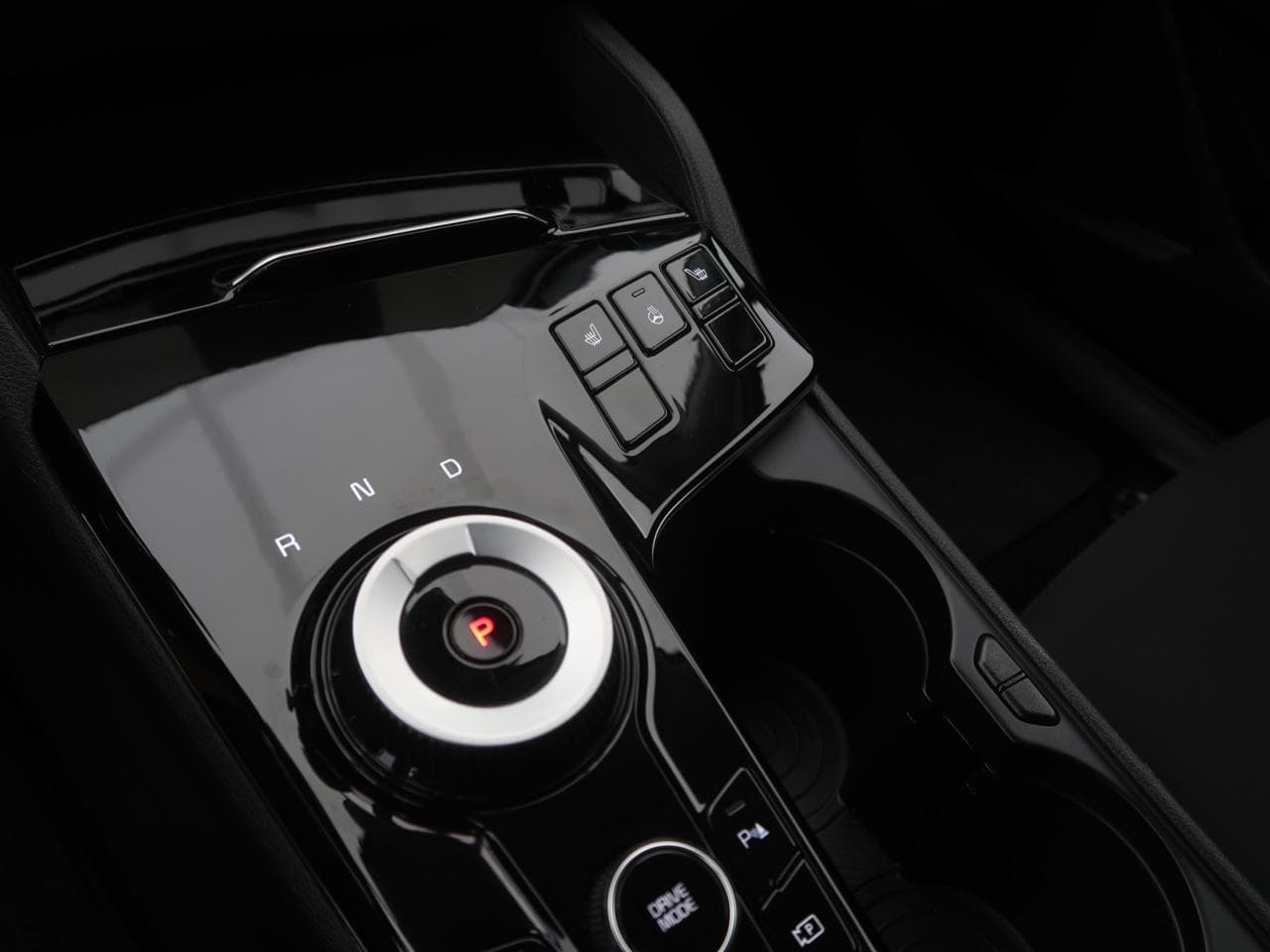 2023 Kia SPORTAGE - 19