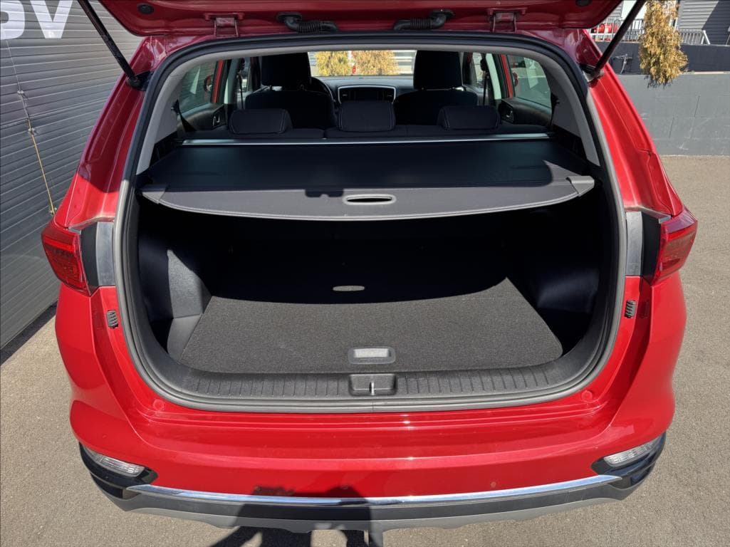 2020 Kia SPORTAGE - 11