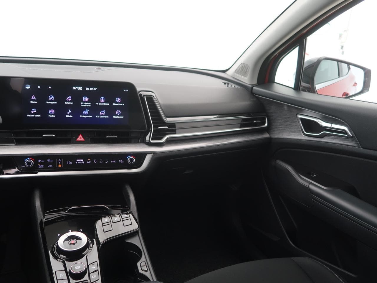 2023 Kia SPORTAGE - 11