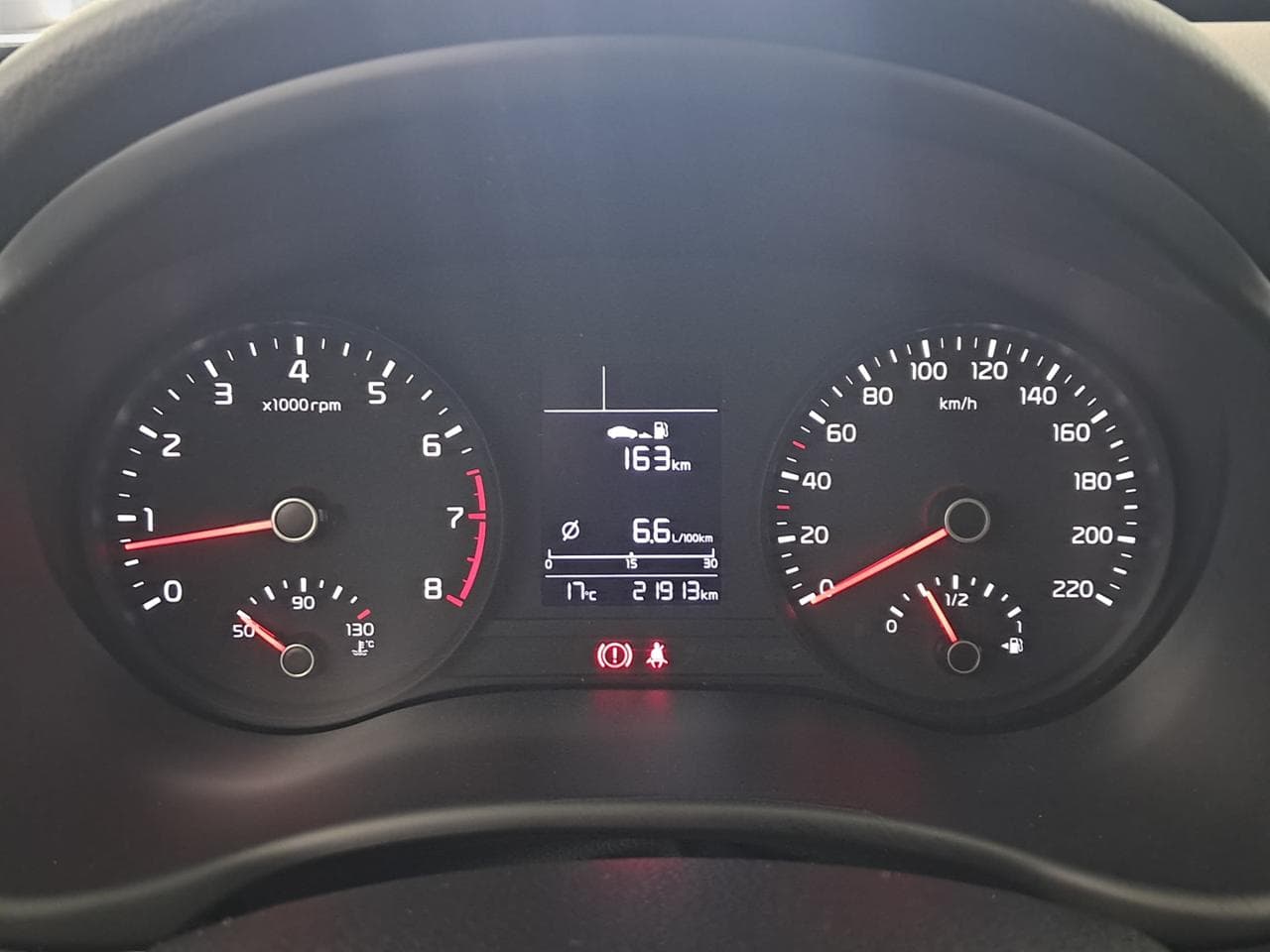 2023 Kia STONIC - 17