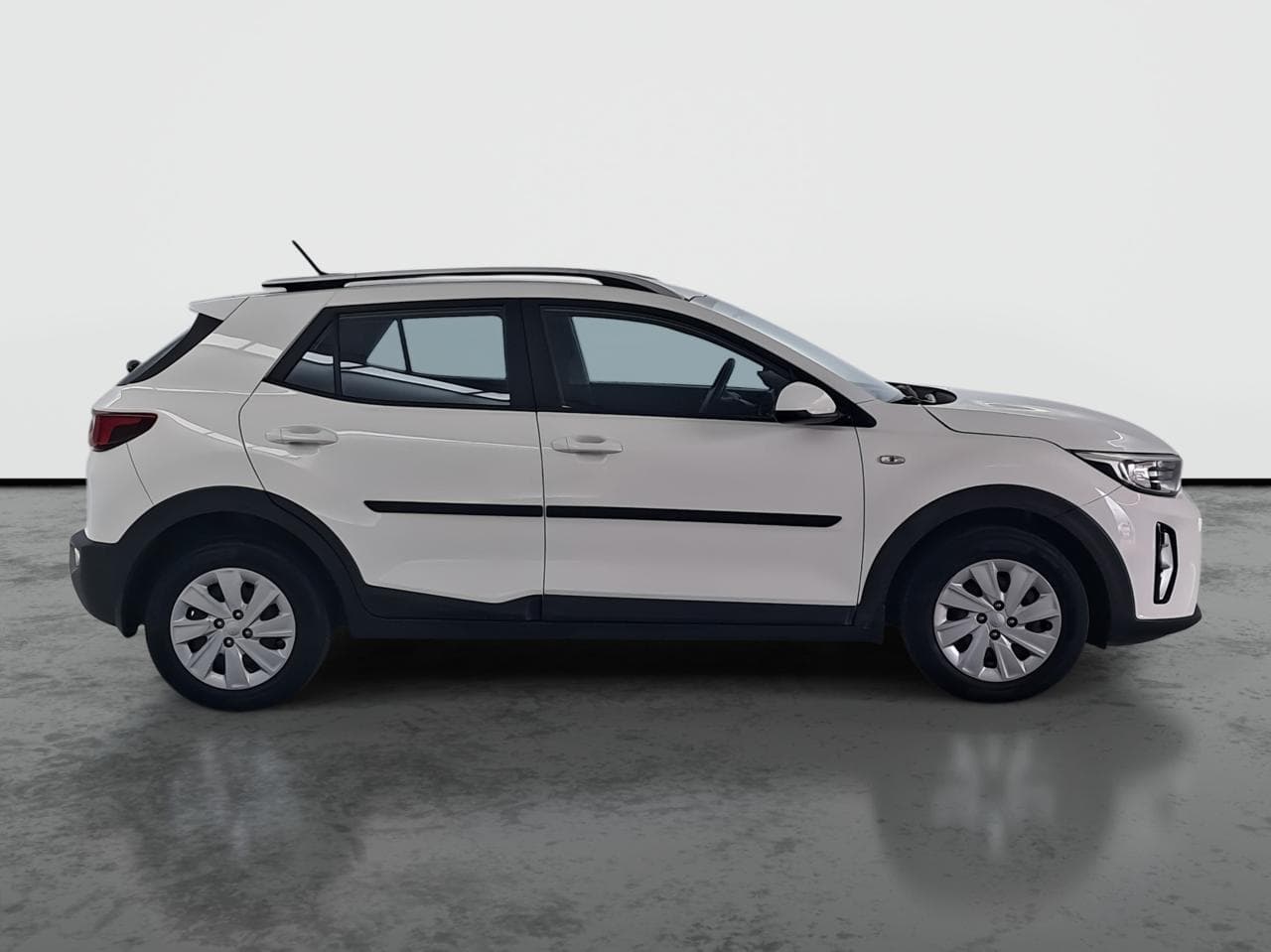 2023 Kia STONIC - 8