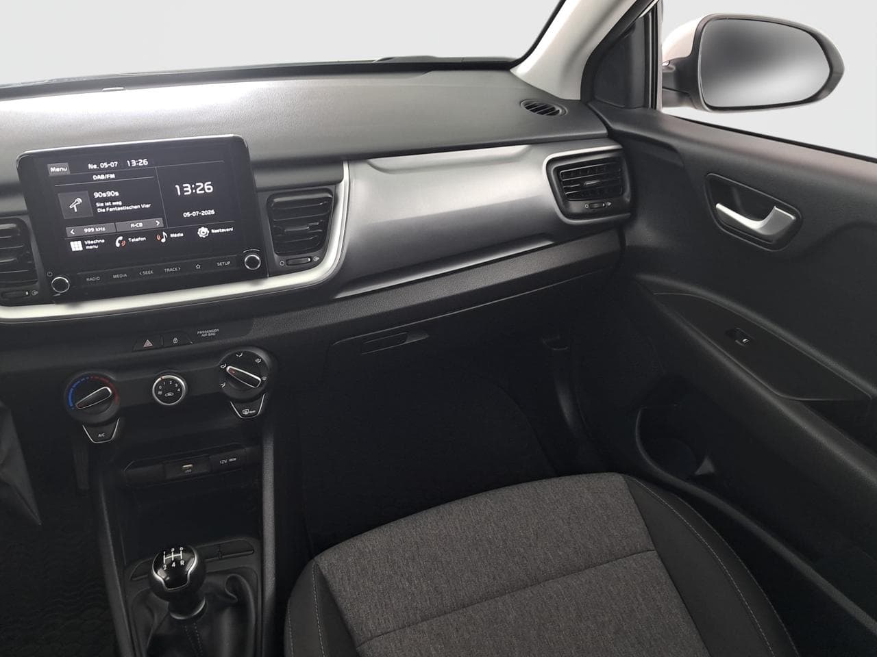 2023 Kia STONIC - 11