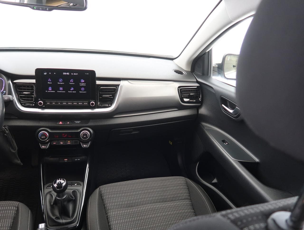 2024 Kia STONIC - 11