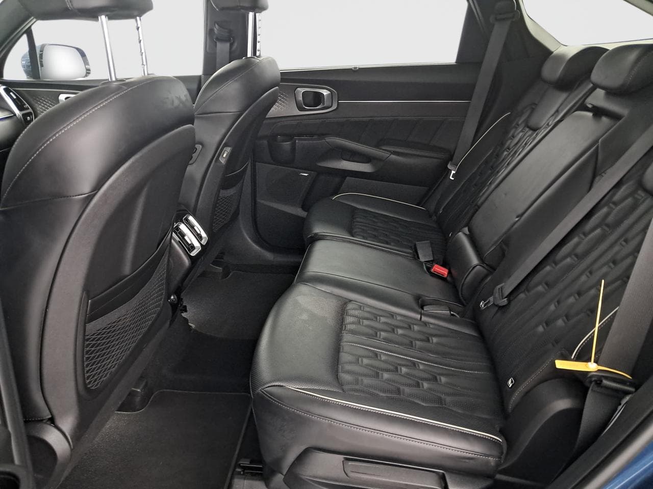 2023 Kia SORENTO - 15