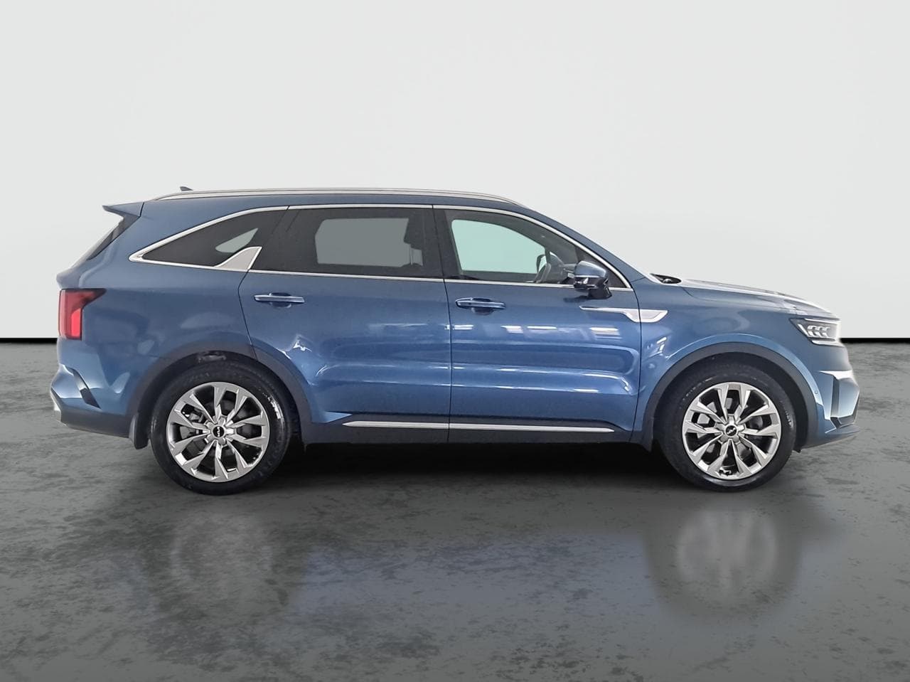 2023 Kia SORENTO - 8
