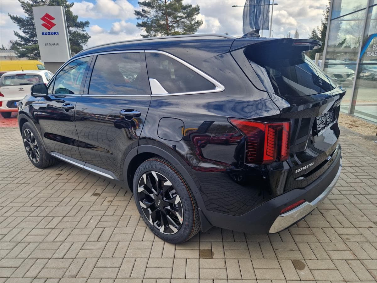 2024 Kia SORENTO - 7