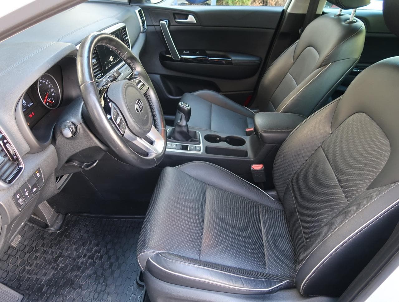 2019 Kia SPORTAGE - 16