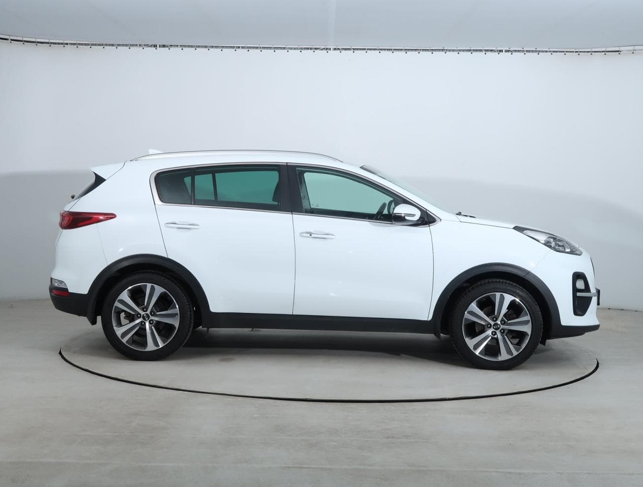 2019 Kia SPORTAGE - 8