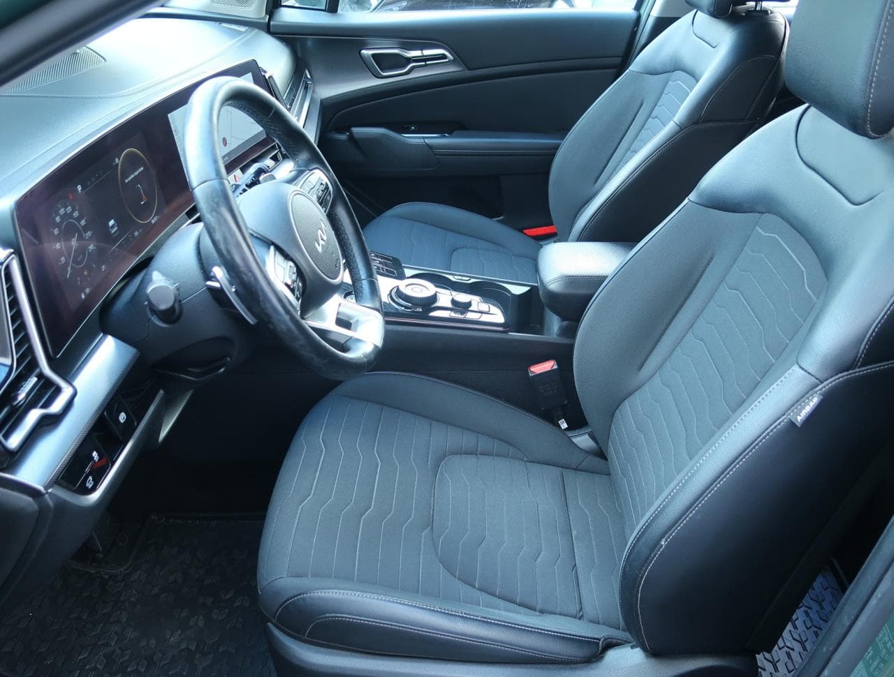 2023 Kia SPORTAGE - 16
