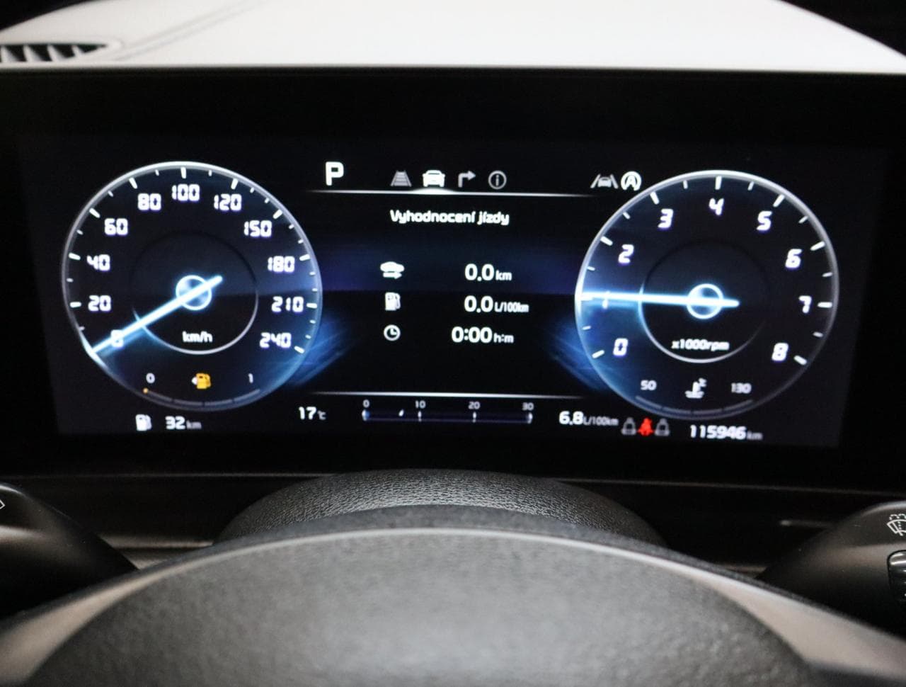 2023 Kia SPORTAGE - 17