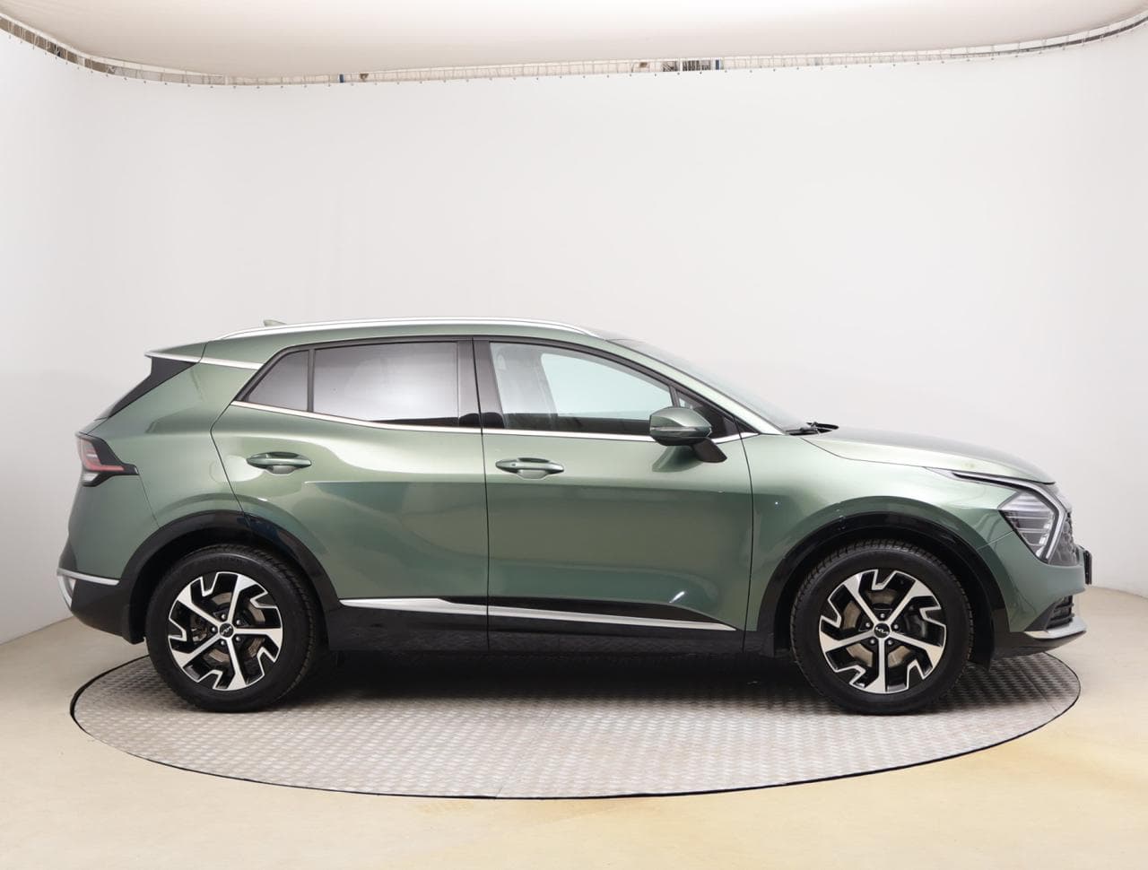 2023 Kia SPORTAGE - 8