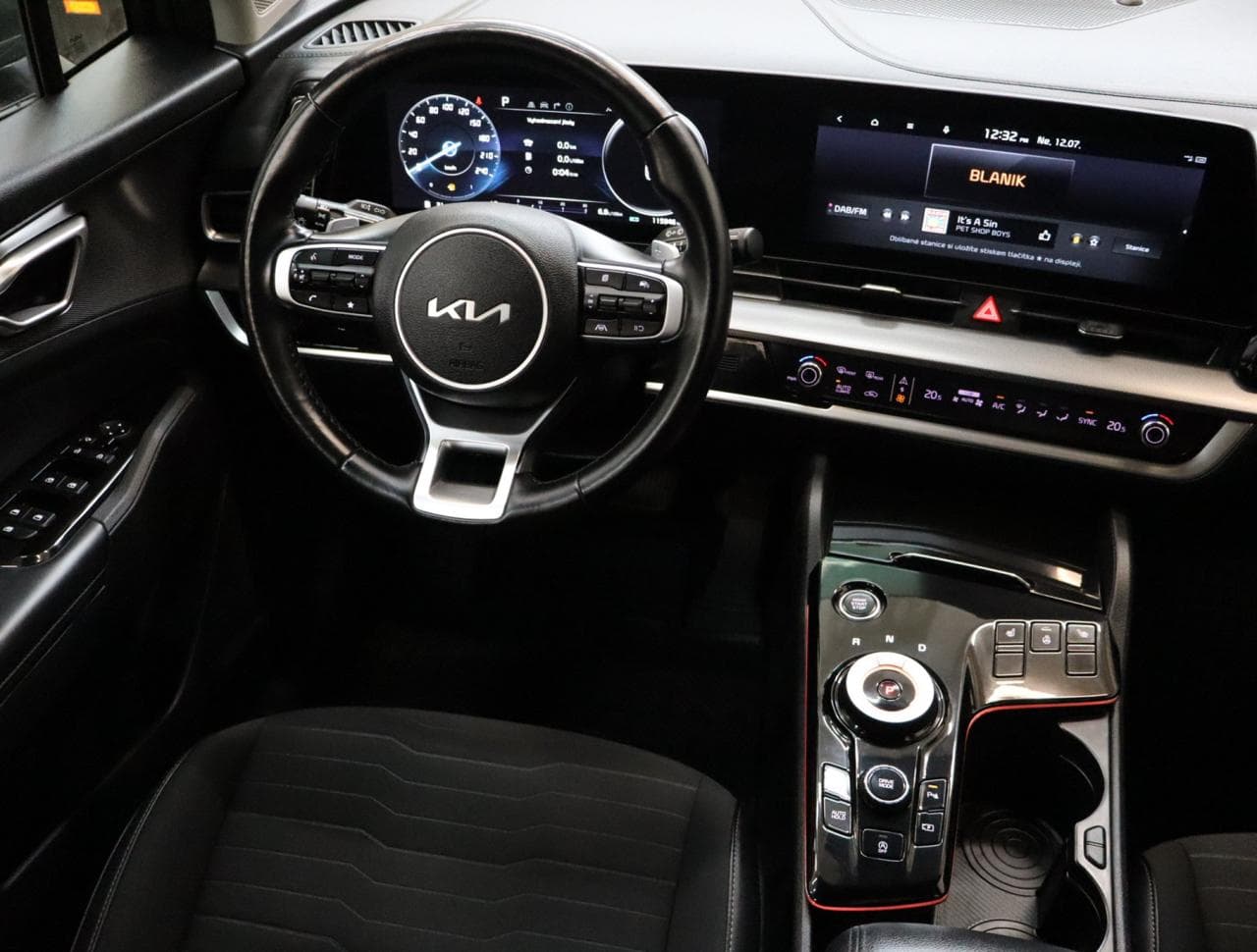 2023 Kia SPORTAGE - 9