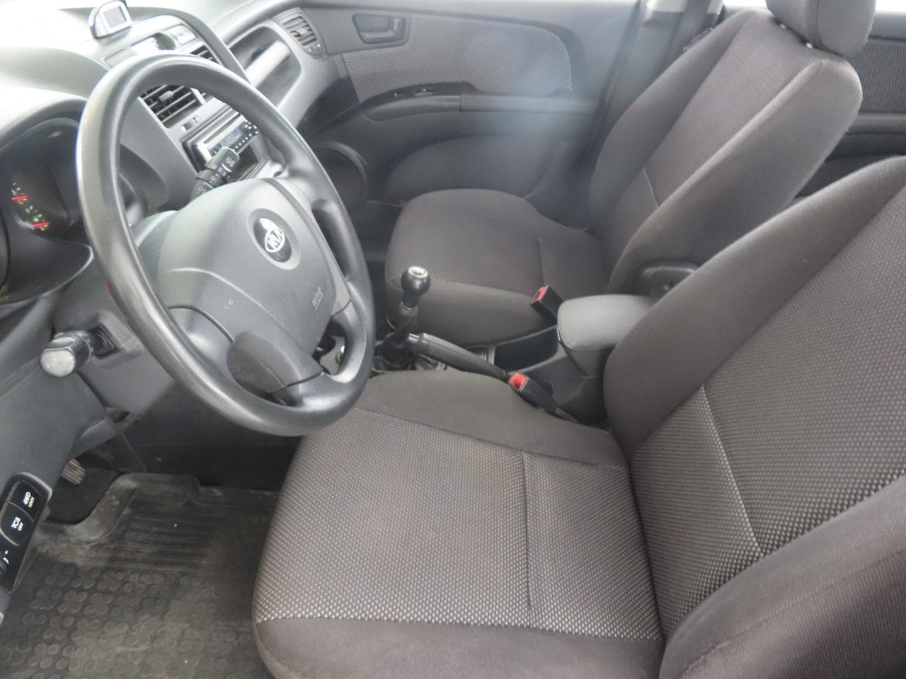 2006 Kia SPORTAGE - 16