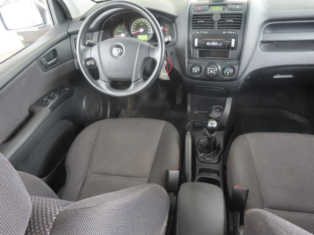 2006 Kia SPORTAGE - 9