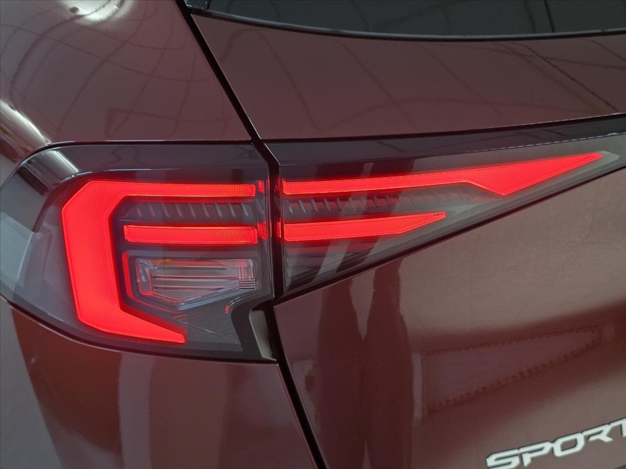 2026 Kia SPORTAGE - 11