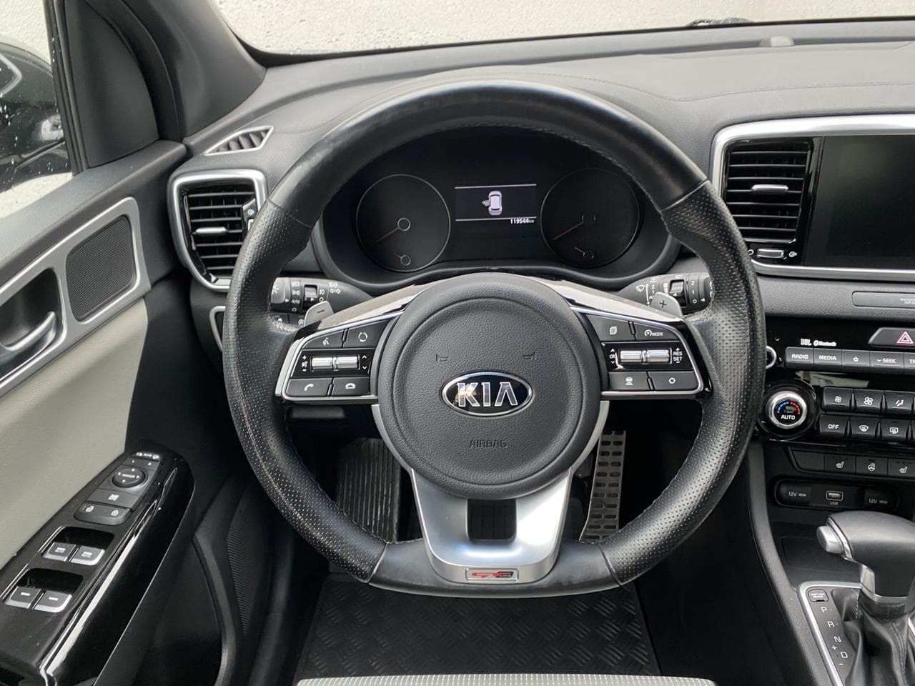 2018 Kia SPORTAGE - 11