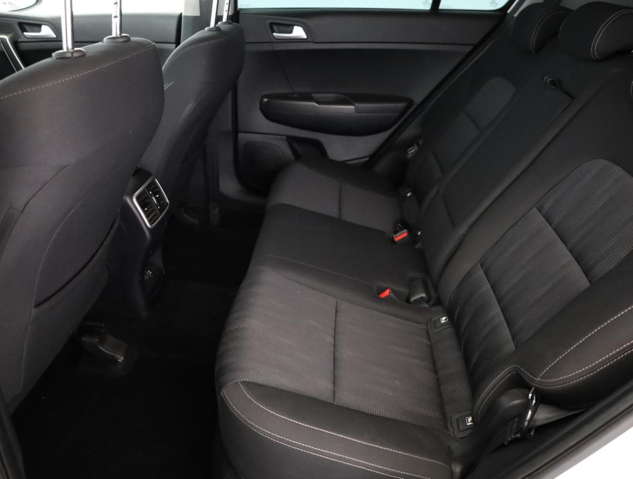2020 Kia SPORTAGE - 12
