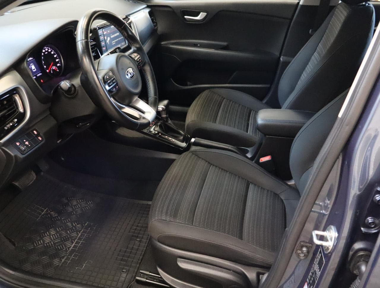 2019 Kia STONIC - 16