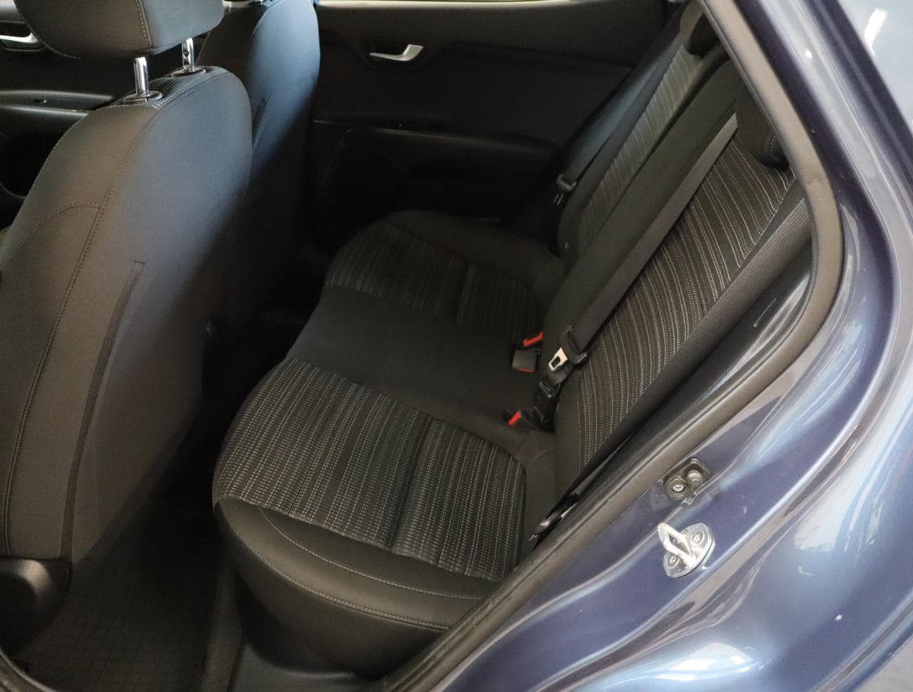 2019 Kia STONIC - 15