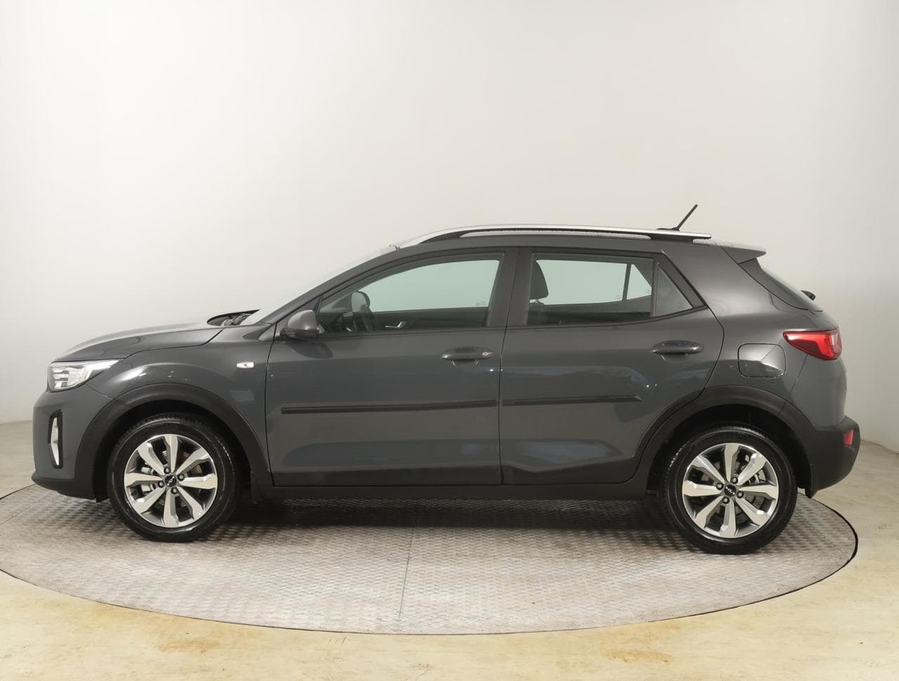 2023 Kia STONIC - 4