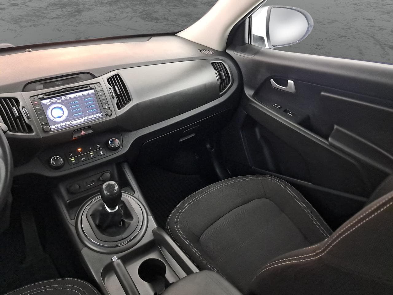 2012 Kia SPORTAGE - 11