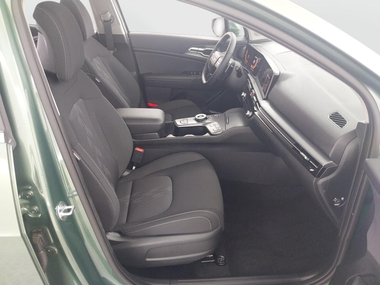 2026 Kia SPORTAGE - 12