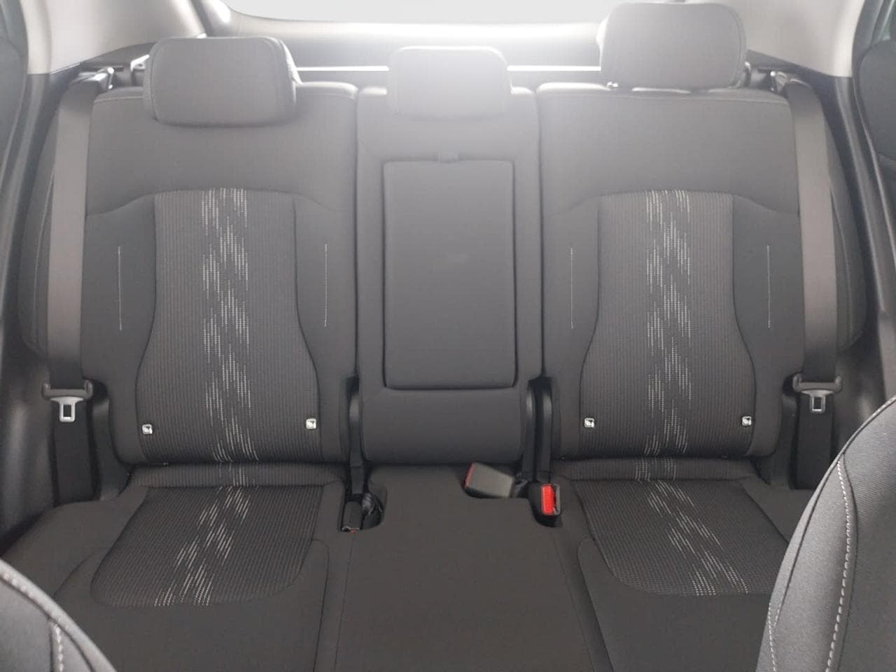 2026 Kia SPORTAGE - 14