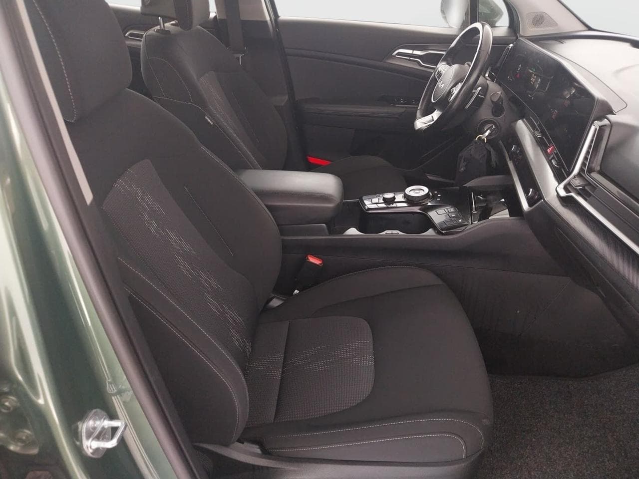 2023 Kia SPORTAGE - 12