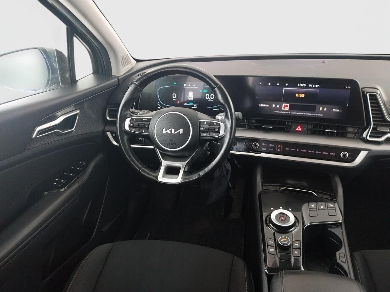 2023 Kia SPORTAGE - 9