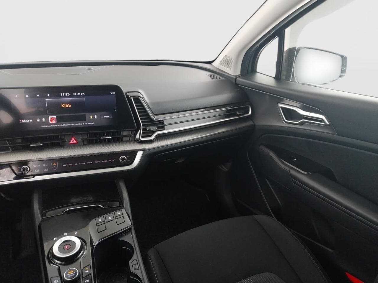 2023 Kia SPORTAGE - 11
