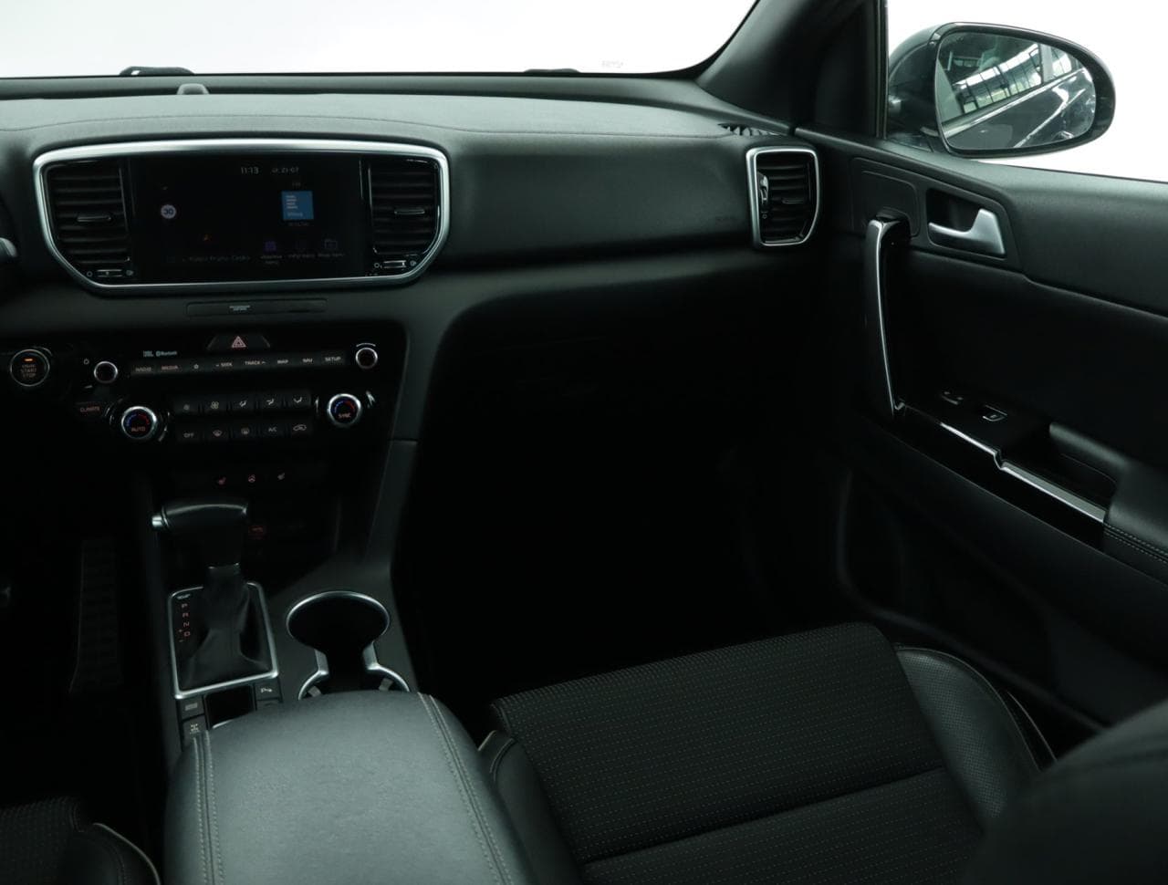 2019 Kia SPORTAGE - 11