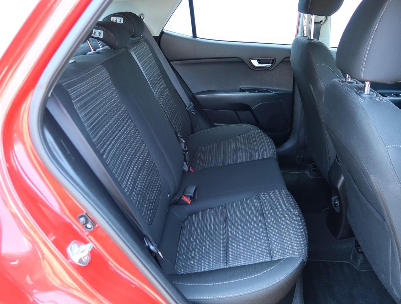 2018 Kia STONIC - 13
