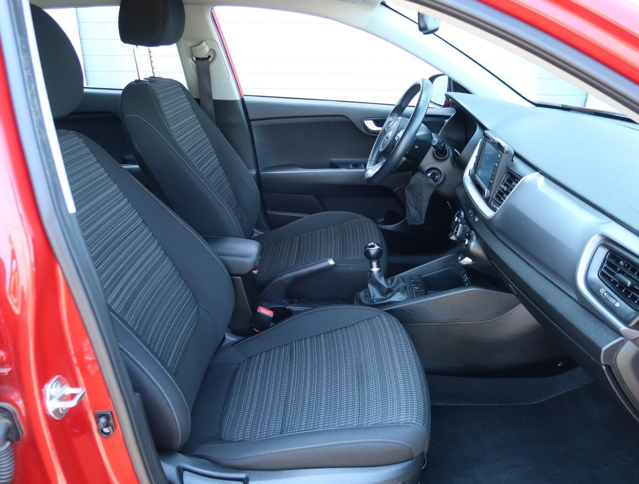 2018 Kia STONIC - 12