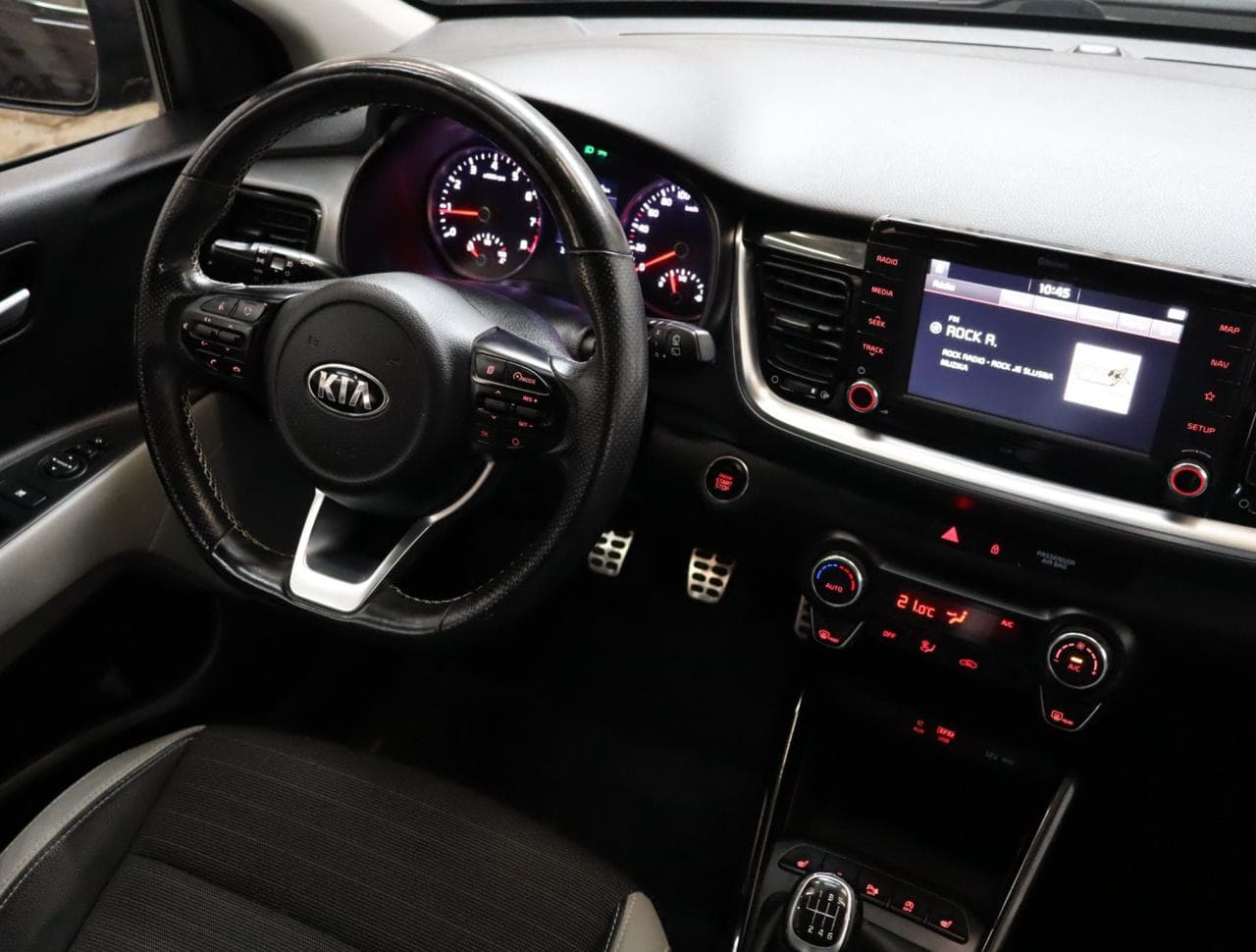 2020 Kia STONIC - 9