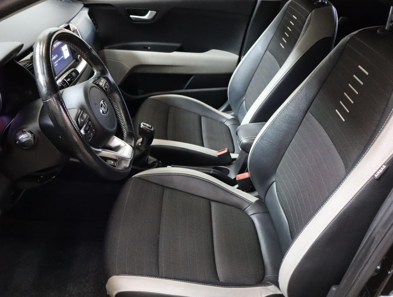 2020 Kia STONIC - 16