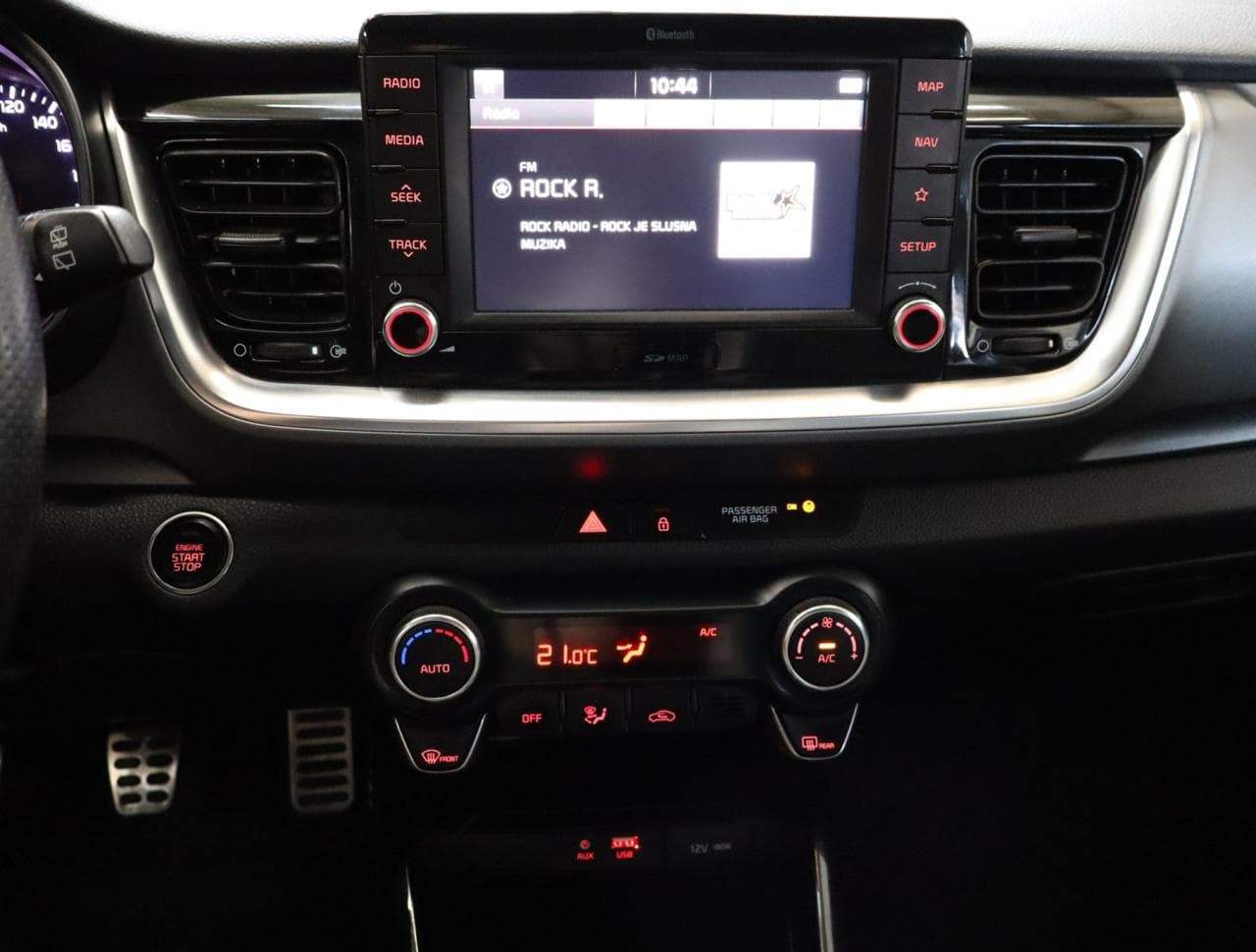 2020 Kia STONIC - 18