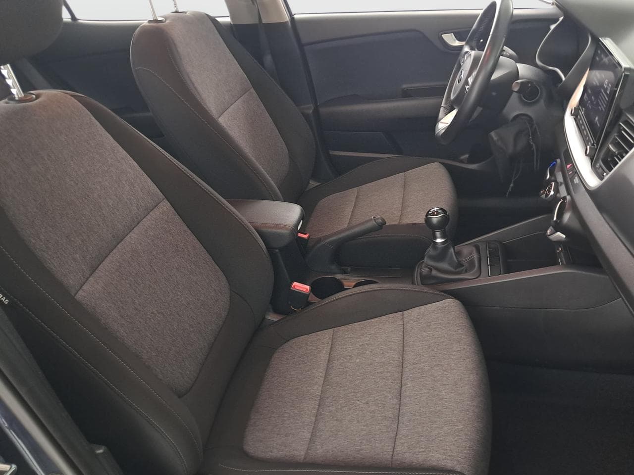 2020 Kia STONIC - 12