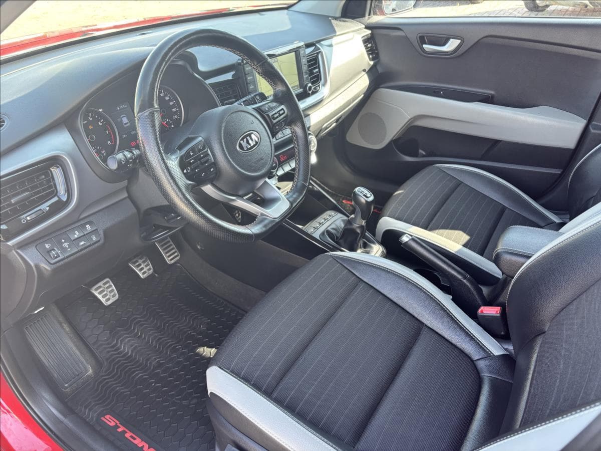 2018 Kia STONIC - 9
