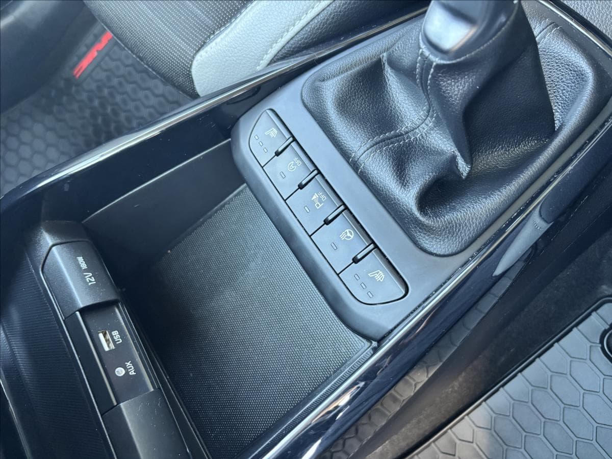 2018 Kia STONIC - 17