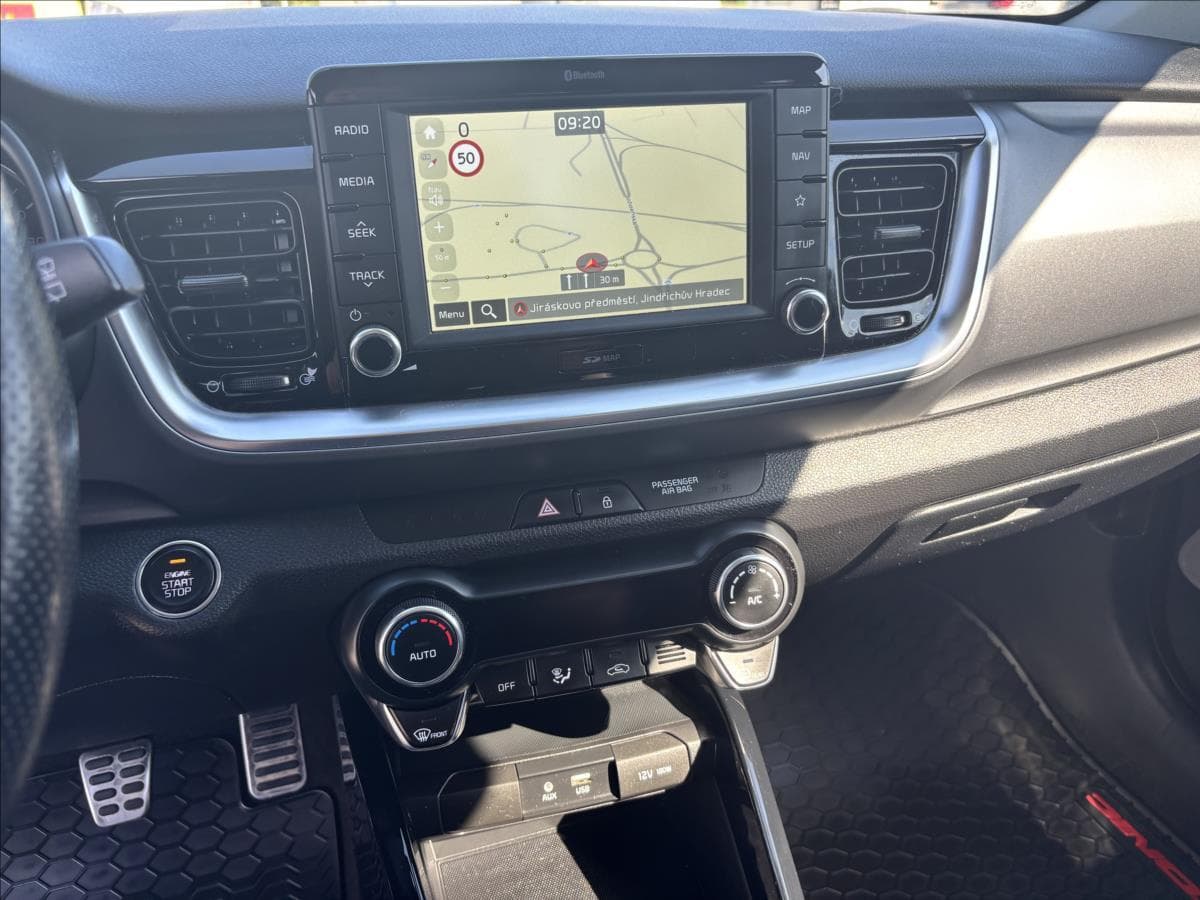 2018 Kia STONIC - 16