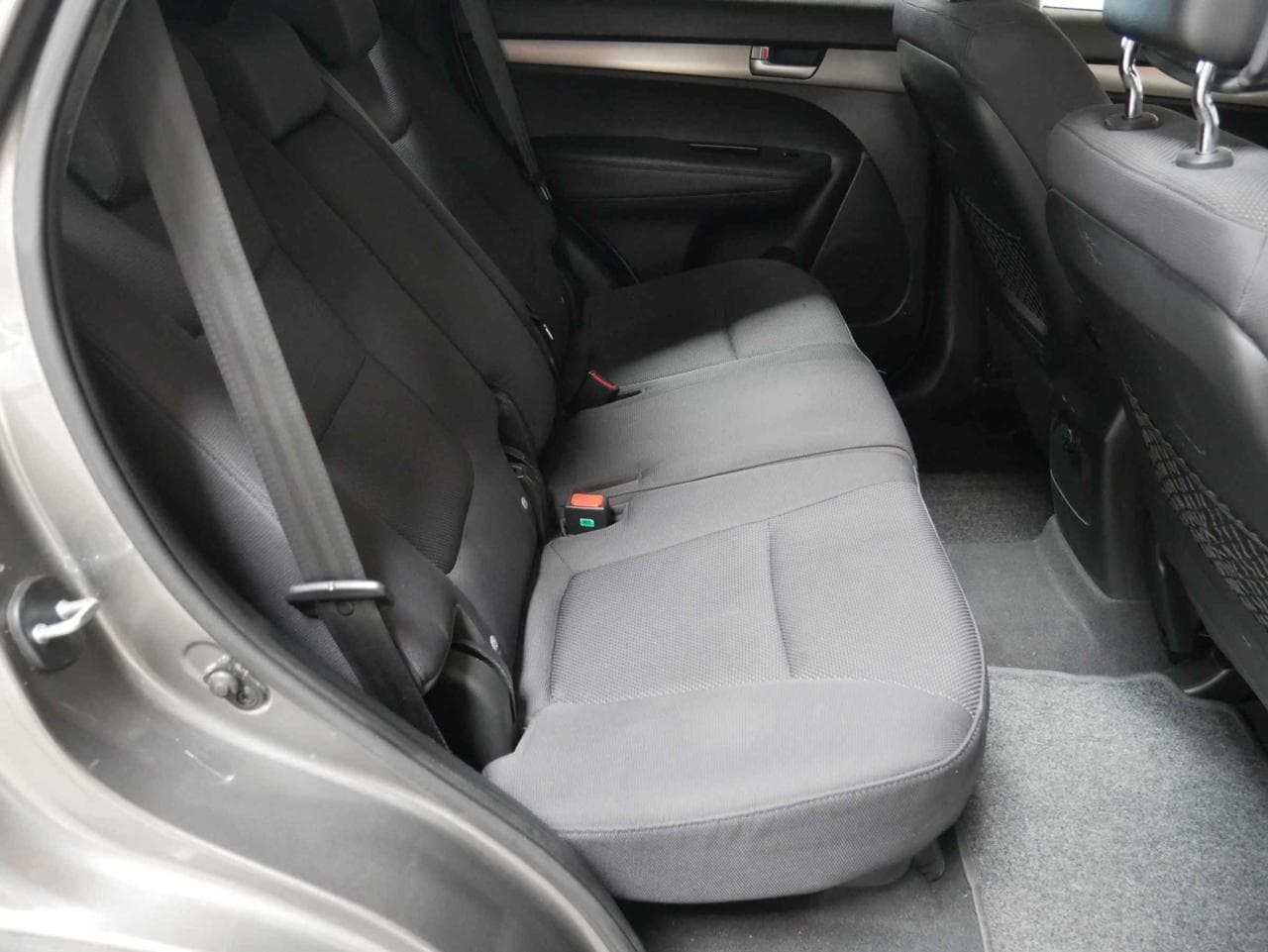 2010 Kia SORENTO - 12