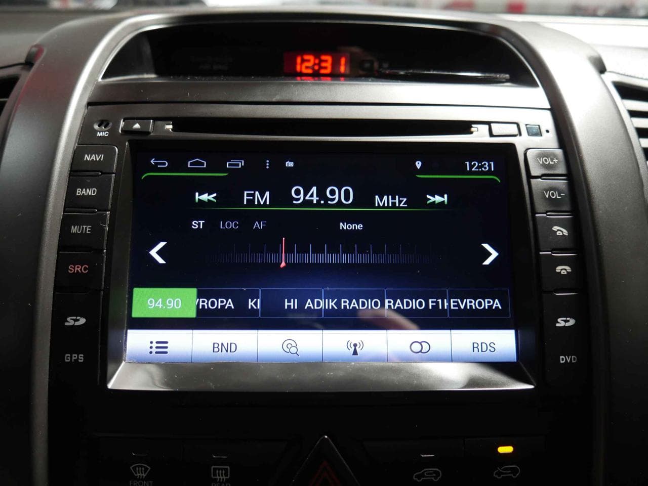 2010 Kia SORENTO - 17