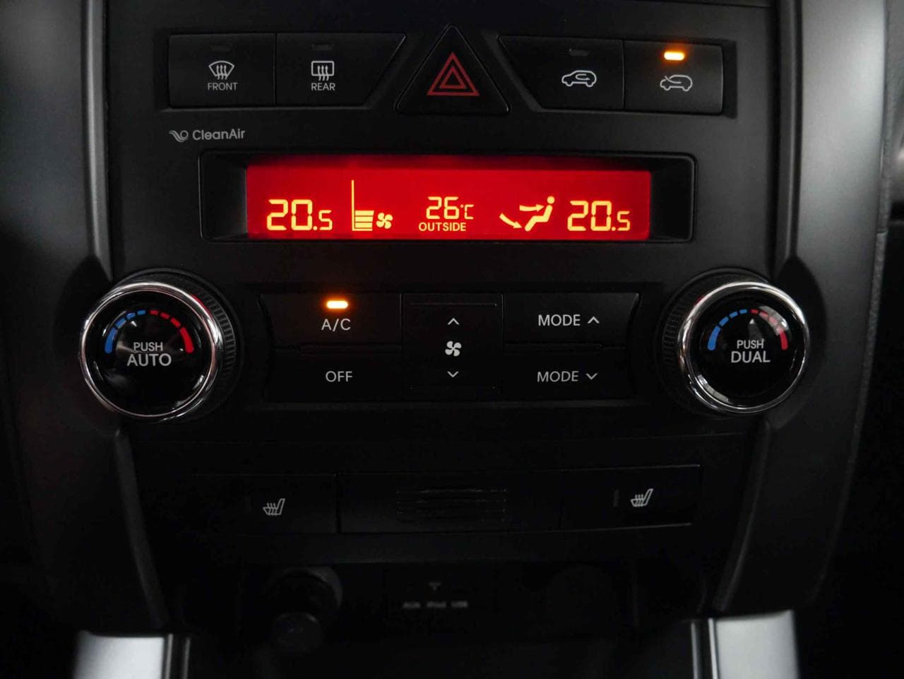 2010 Kia SORENTO - 19
