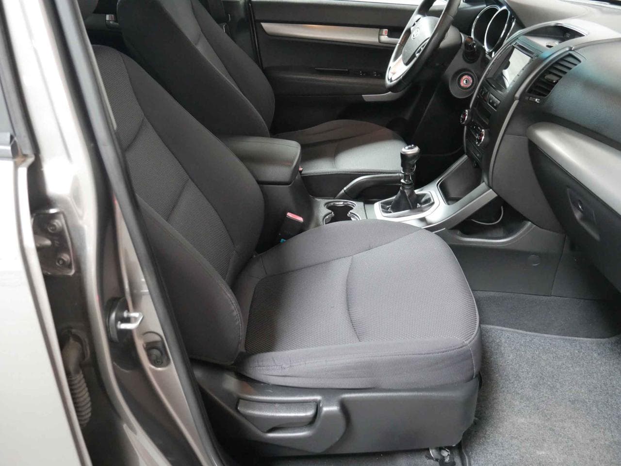 2010 Kia SORENTO - 13