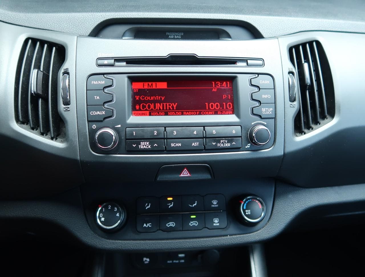 2011 Kia SPORTAGE - 18